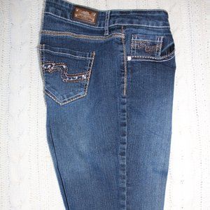 Blue Denim W/ Stitched And Rhinestones Capri Pants